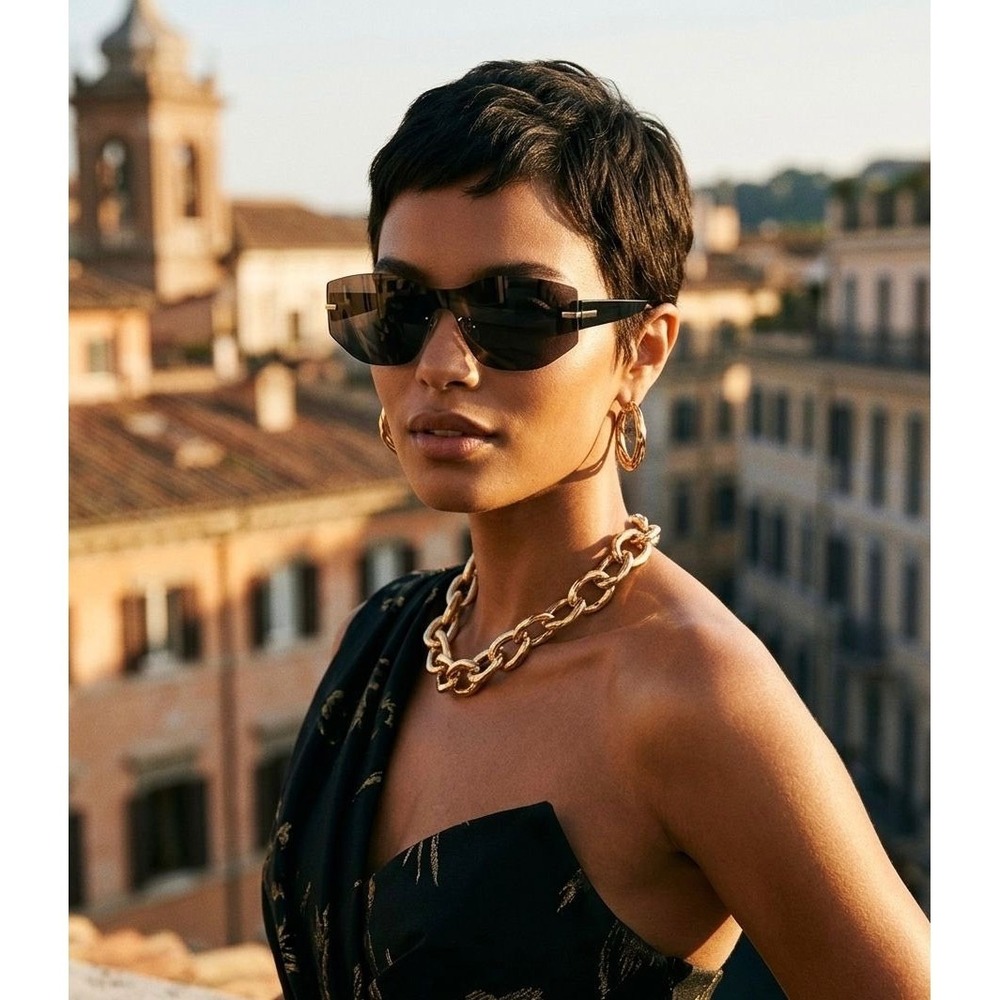 Oscar de la Renta Black Rimless Shield Sunglasses Gold Hardware Oversized Lenses